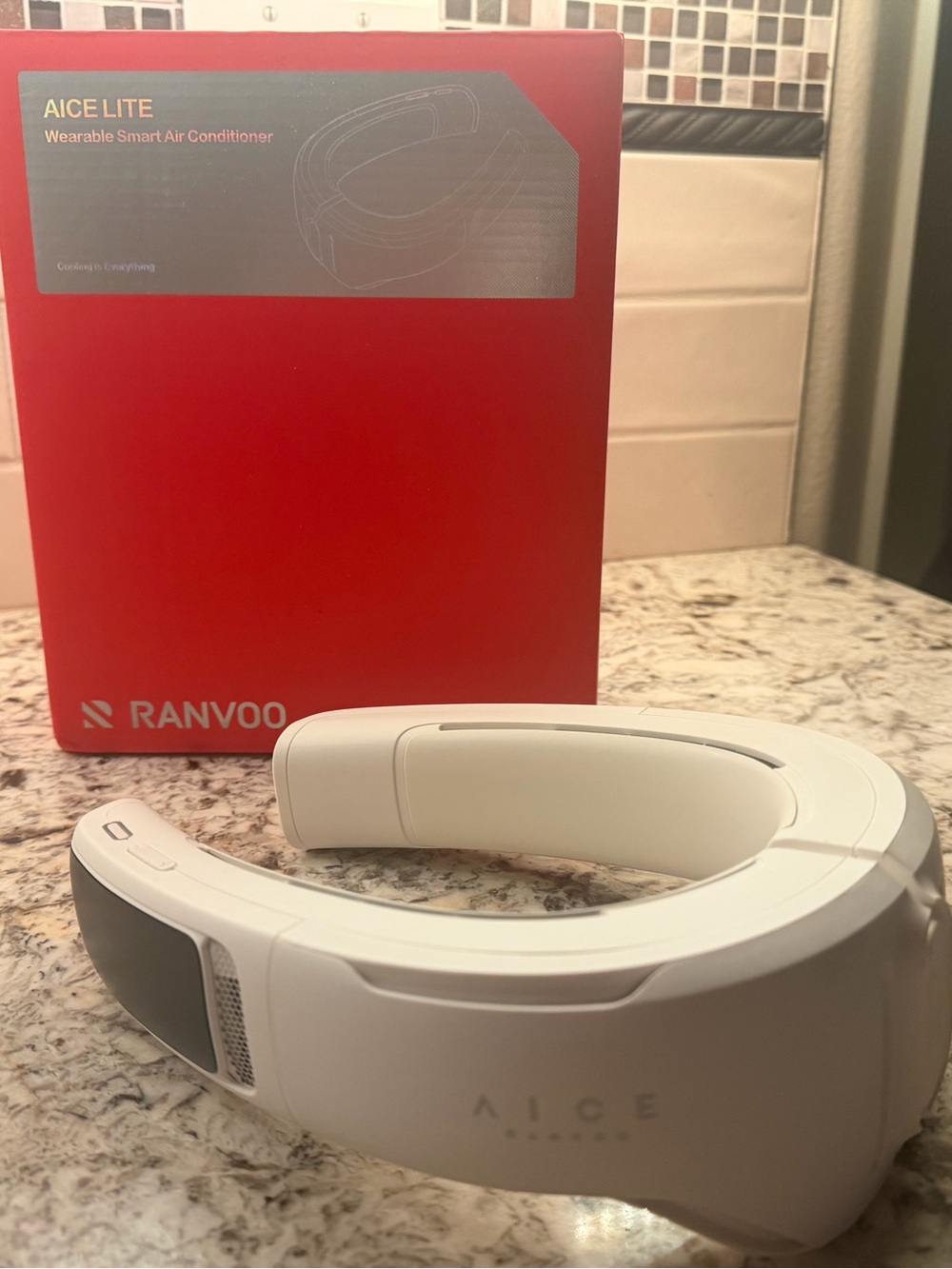2024 Ranvoo Ace Lite Neck Air Conditioner and Heat (NWT)